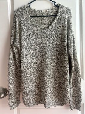 Harper Marled V-Neck Sweater in Black & White
